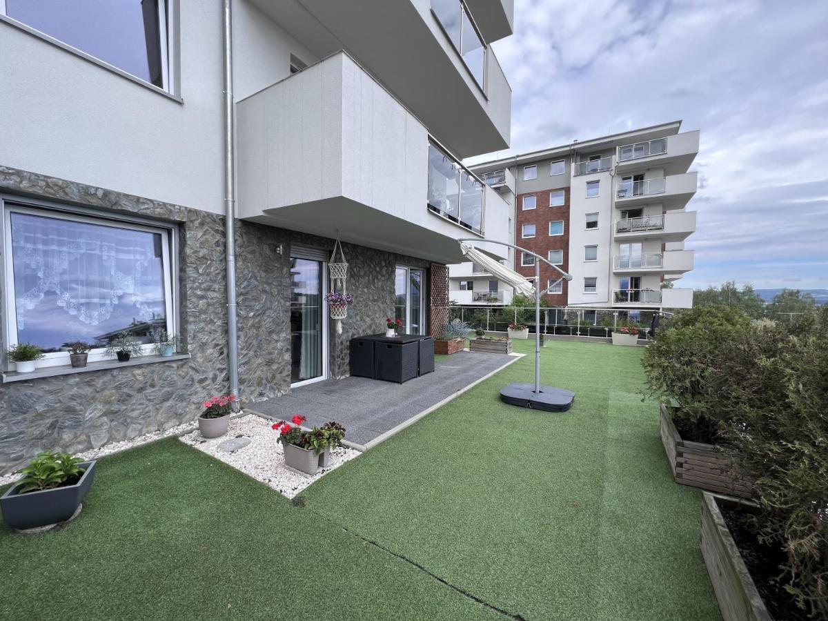 Apartament Z Tarasem Na Osiedlu Rakownica Jelenia Góra Exterior foto
